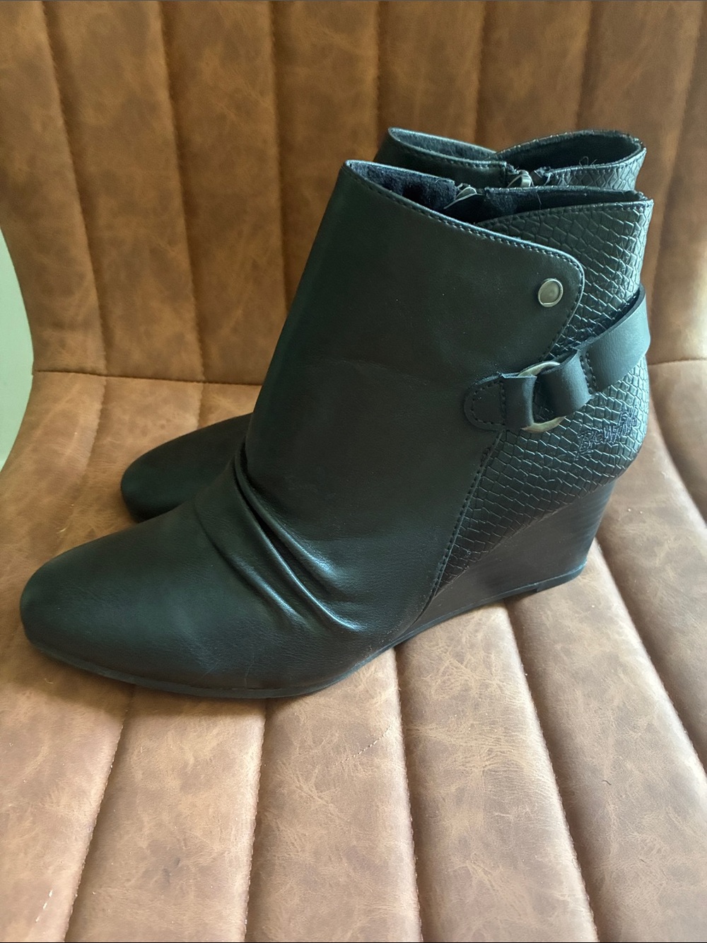 NWOT Blowfish Women's Black Wedge Ankle Boots